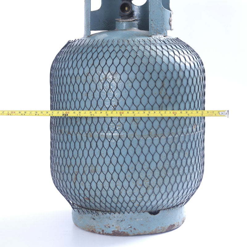 Protective net cover for liquefied petroleum gas cylinders